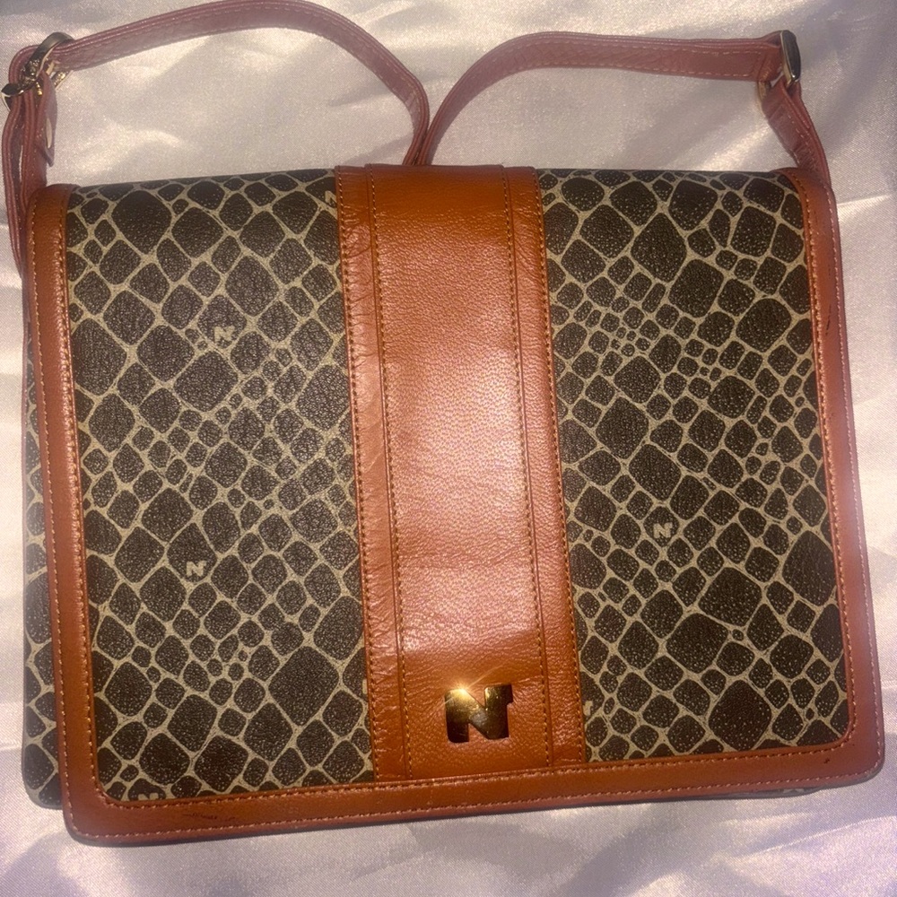 Authentic-Nina Ricci shoulder bag